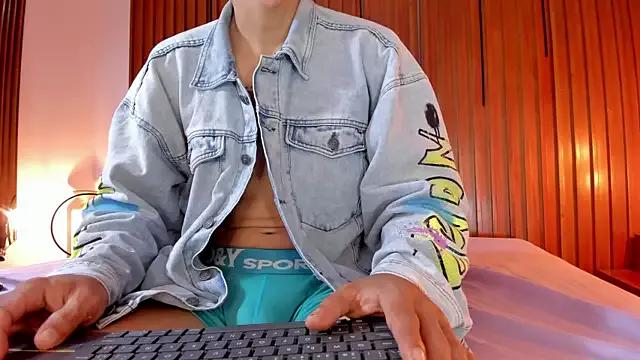 Samara_Wild from StripChat is Freechat