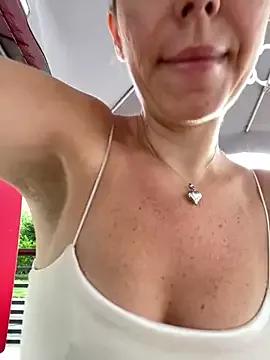 Sandra_Jo from StripChat is Freechat