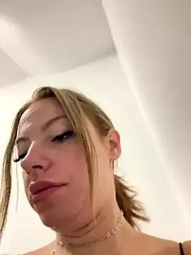 Sandra_Jo from StripChat is Freechat
