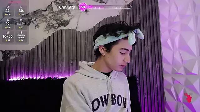 Santi_Foxs from StripChat is Freechat