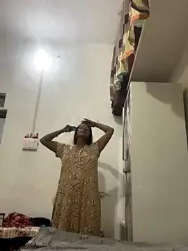 Sapnahot34 on StripChat