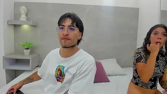 Sara__Smitth from StripChat is Freechat