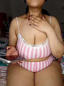 Sara_alasd from StripChat is Freechat