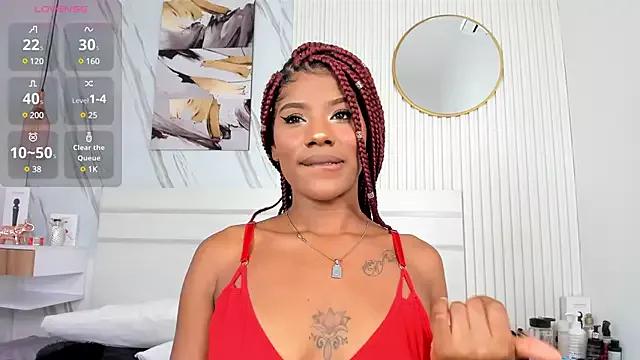 Sara_Lewwis from StripChat is Freechat