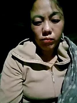 StripChat Sara_pusyy is Freechat Sara_pusyy — I am a poor girl. Please help me.