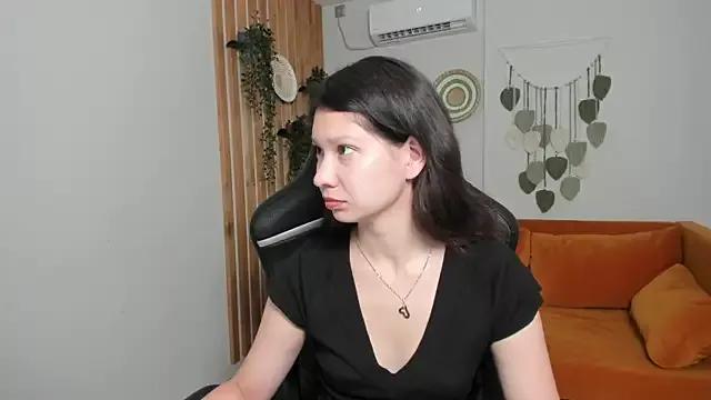SaraDenar from StripChat is Freechat