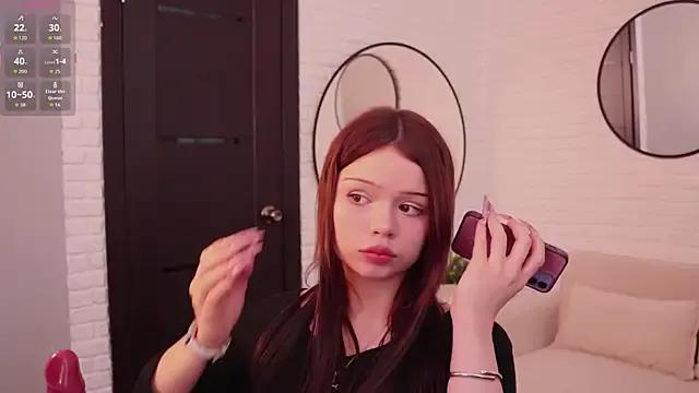 Freechat Sarah_babyyy on StripChat