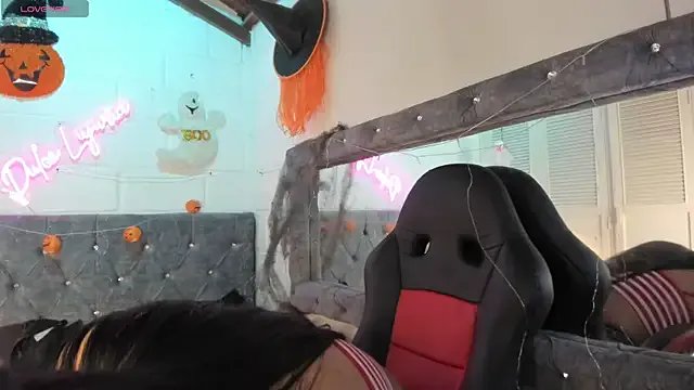 Freechat sarajhonson_dl on StripChat