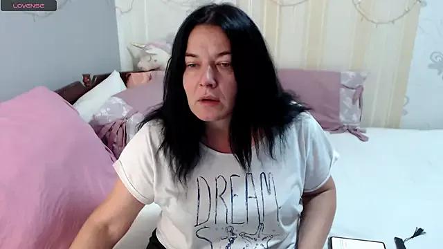 Sasha_cherry from StripChat is Freechat