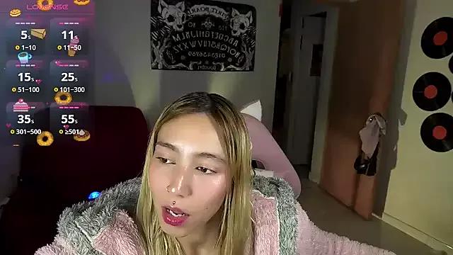 Saucy_Jenn from StripChat is Freechat