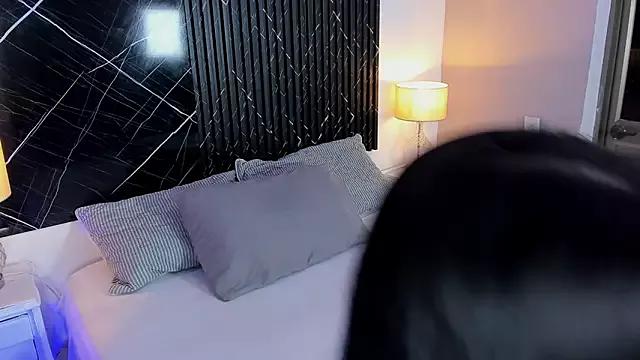 Scarlet_hill from StripChat