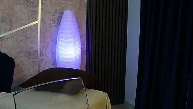 Freechat scarleteyes_ on StripChat