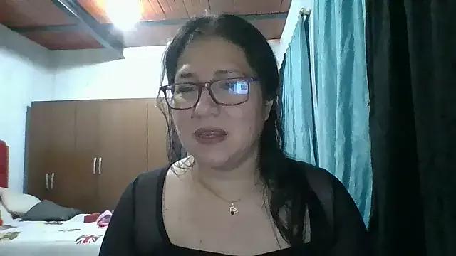scarlett_widow_ from StripChat is Freechat