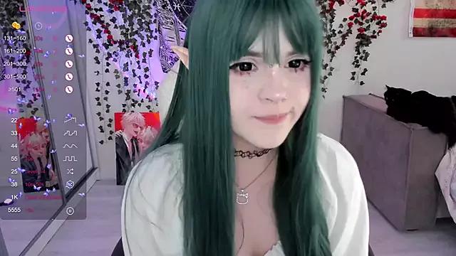 SelenaCute from StripChat