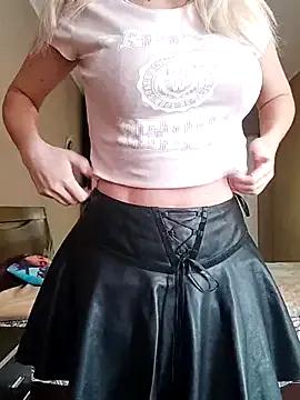 SelinaLovqx — Freechat on StripChat