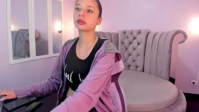 Seren_Bleck from StripChat