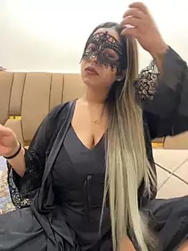 Sexy-amyy from StripChat is Freechat