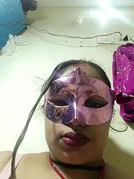 Freechat sexychutxxx7 on StripChat