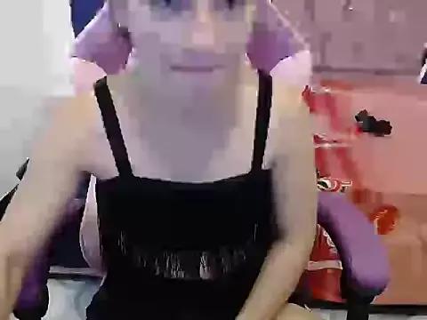 shy_princess_18 from StripChat is Freechat