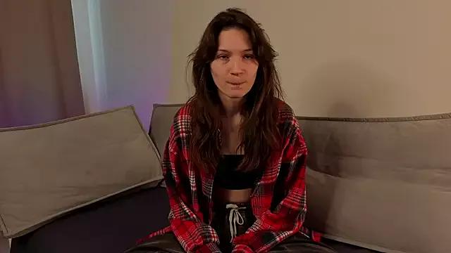 SimoneJuniel from StripChat is Freechat