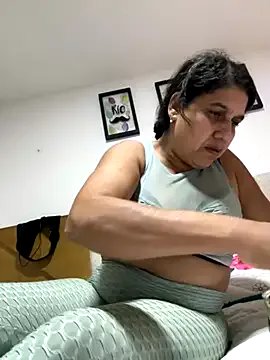 Freechat siri_duque on StripChat