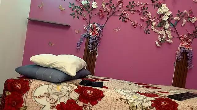 skinnybarbie022 from StripChat is Freechat