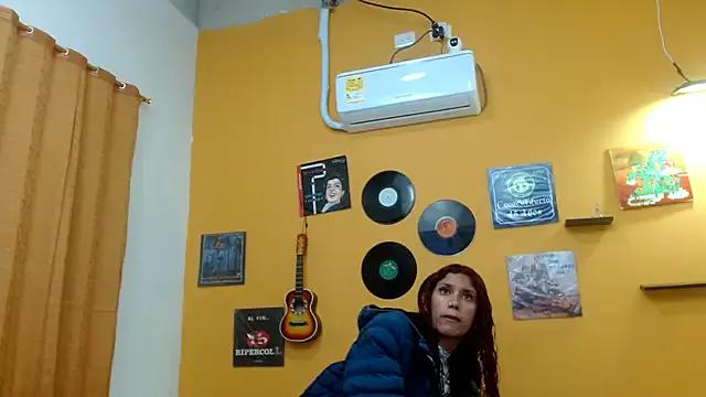 skinnyverus18 from StripChat is Freechat