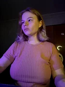 SlipperSherry from StripChat is Freechat