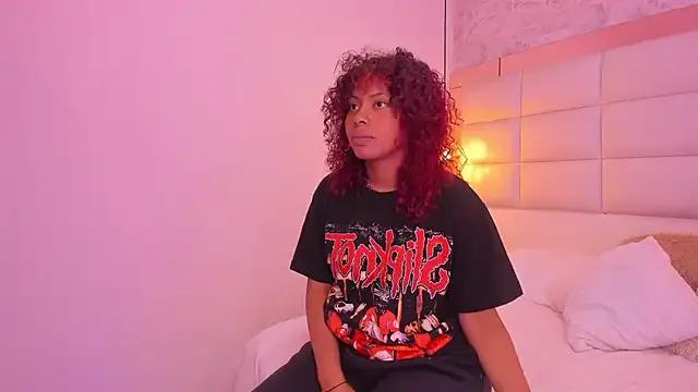 Sofia_clk — a kiss with lots of love 