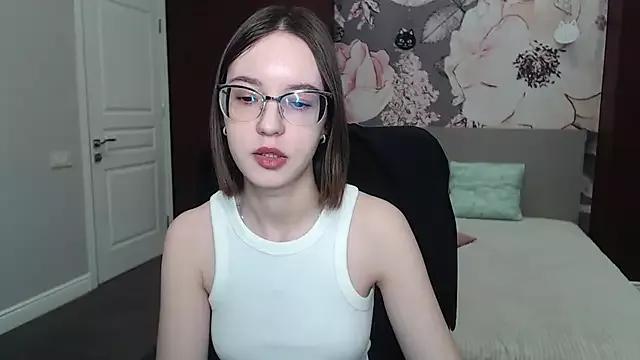 SofiaMooris from StripChat is Freechat