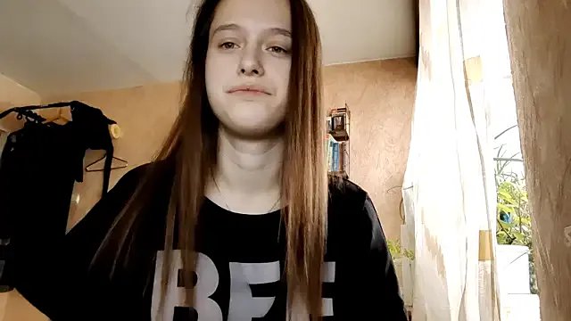 Freechat SophieHazely on StripChat