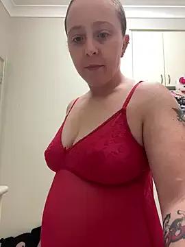 spankmykittyhehe from StripChat is Freechat