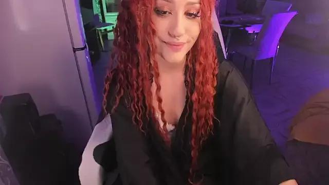 Sserendipityy from StripChat