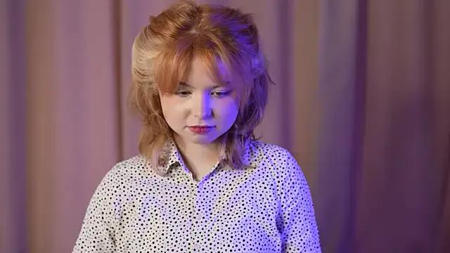 Stella_Vanila from StripChat is Freechat