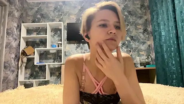 Freechat StephanieHilz on StripChat