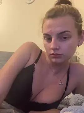 Freechat Summer21k on StripChat