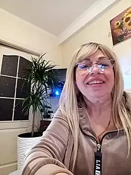 SusieNoreen from StripChat