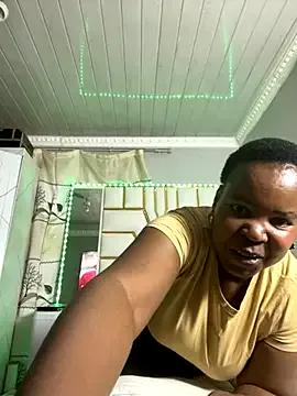 SweetCandy84 on StripChat 