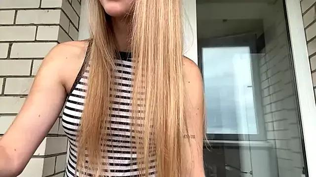 SweetJinny88 from StripChat is Freechat