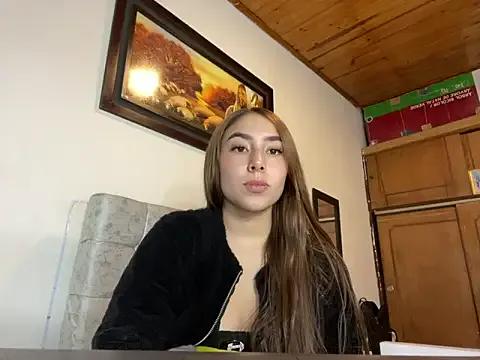 SweetMaddiee_ from StripChat is Freechat
