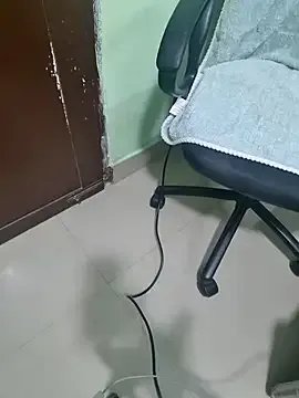 Freechat TAMIL-URVASHI on StripChat