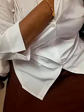 Freechat Tamil_Ammani on StripChat