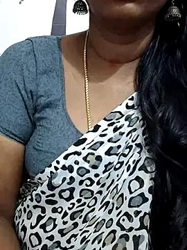 Tamil_Meera12 on StripChat