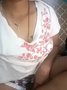 Private tamil_thaara03 on StripChat