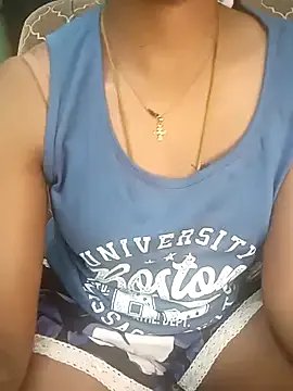 Private tamil_thaara03 on StripChat