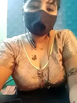 tamil_Vennila from StripChat is Freechat