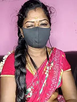 Freechat tamilammukuttyy on StripChat