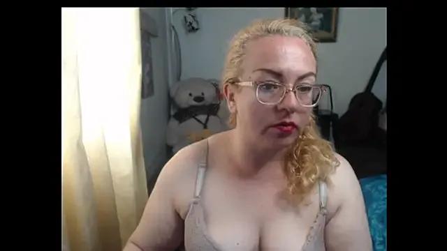 StripChat Tania-goddess- is Freechat Tania-goddess- — fingers in pusyy