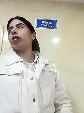 TANIA__18 from StripChat is Freechat