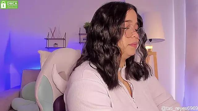 Tati_reyess from StripChat